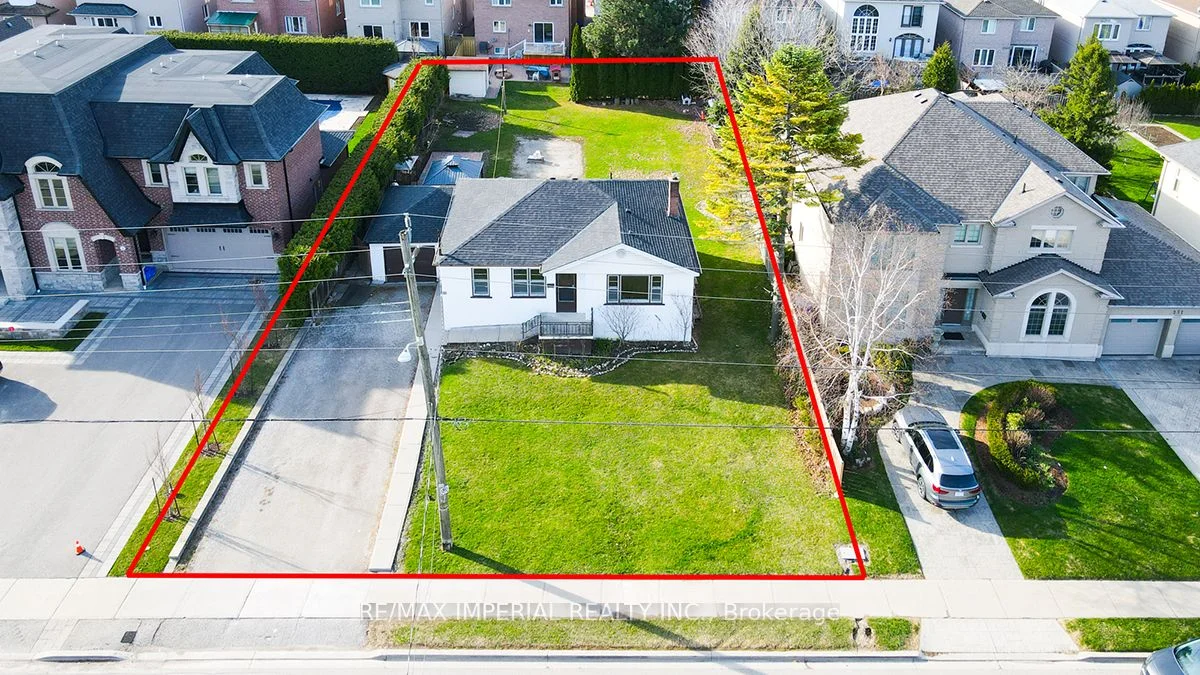Detached in Vaughan