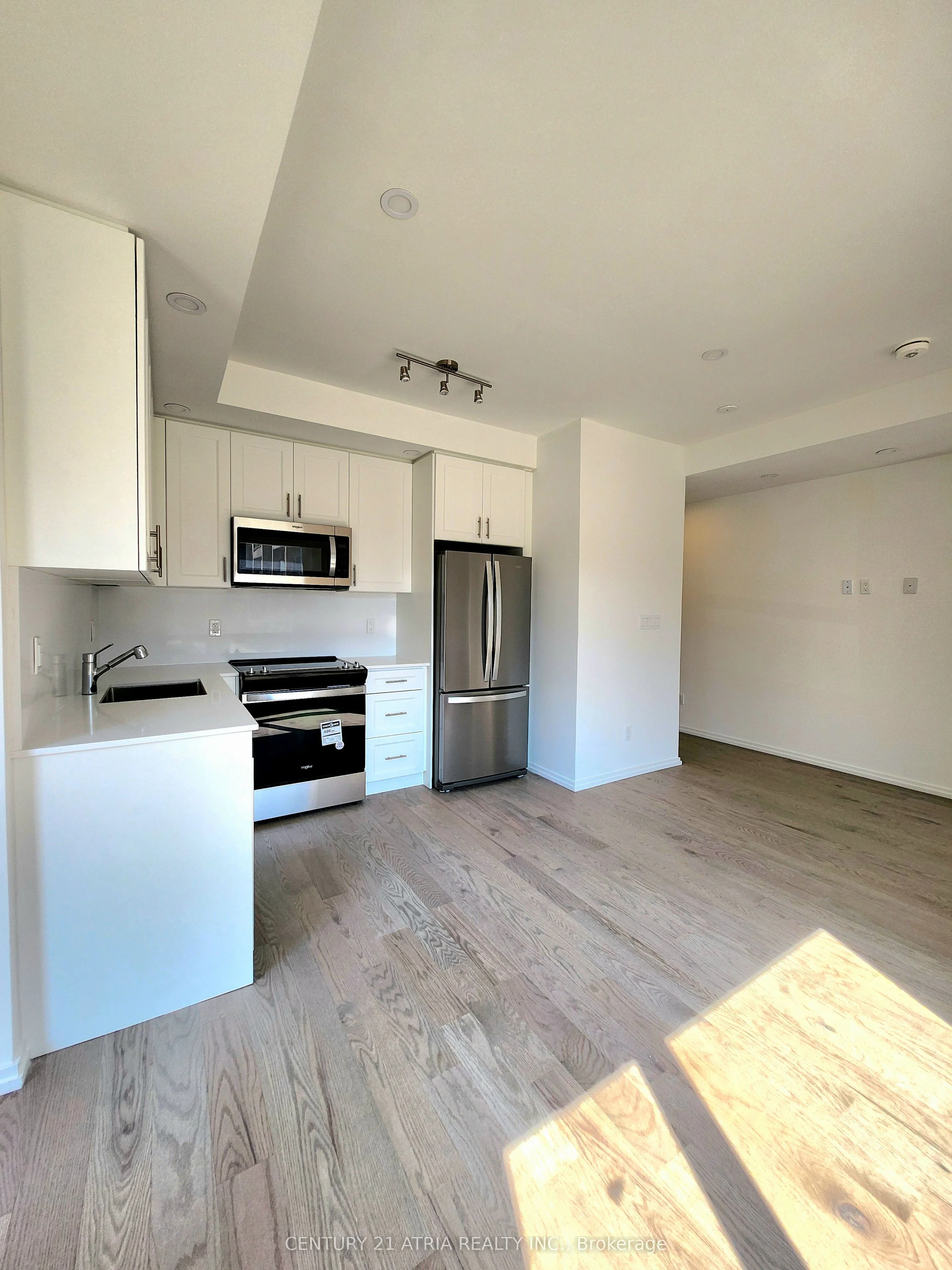 Condo Apartment in Newmarket
