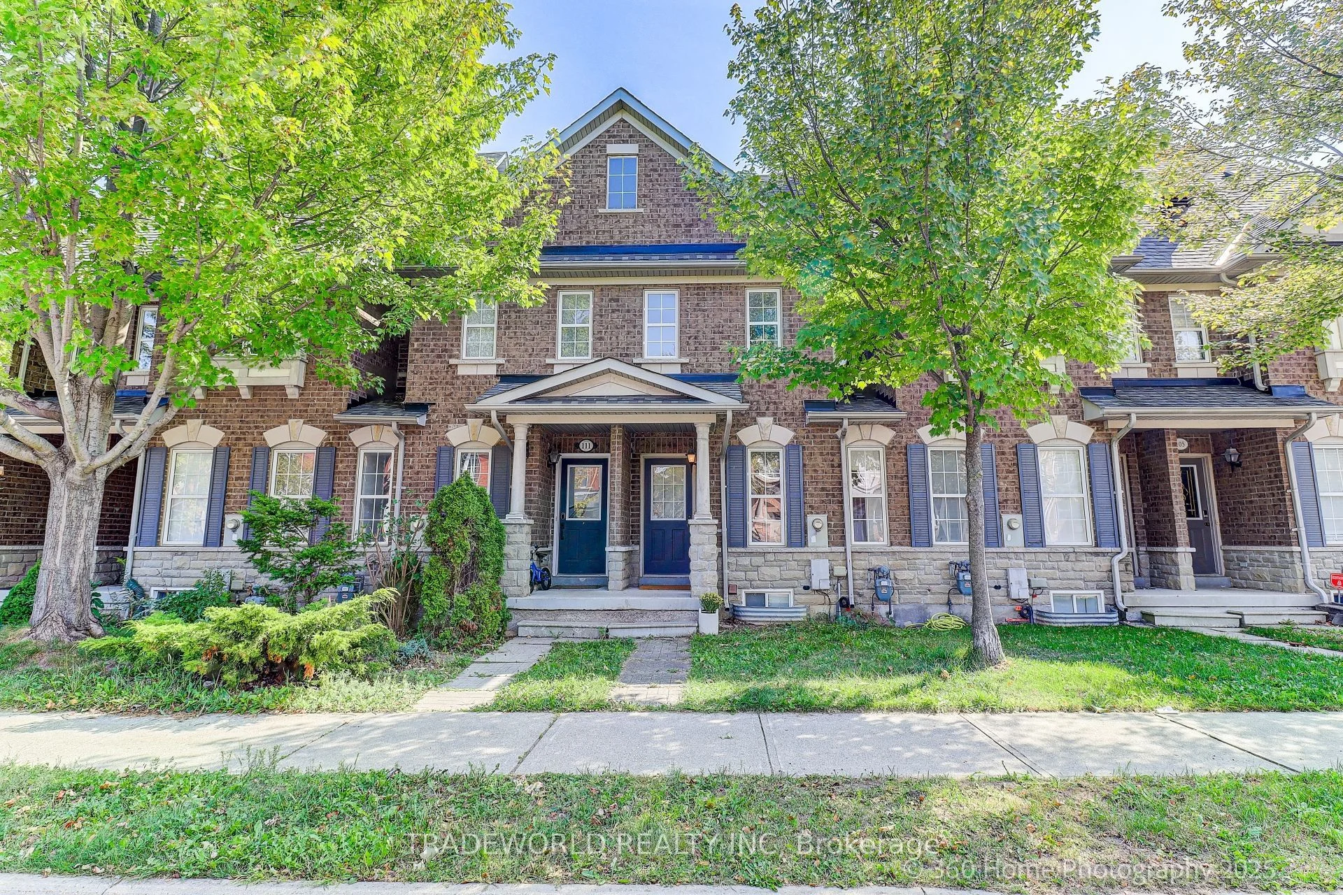 109 Selkirk Drive, Richmond Hill, ON L4B 4T7