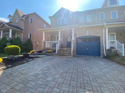 Att/Row/Townhouse in Markham
