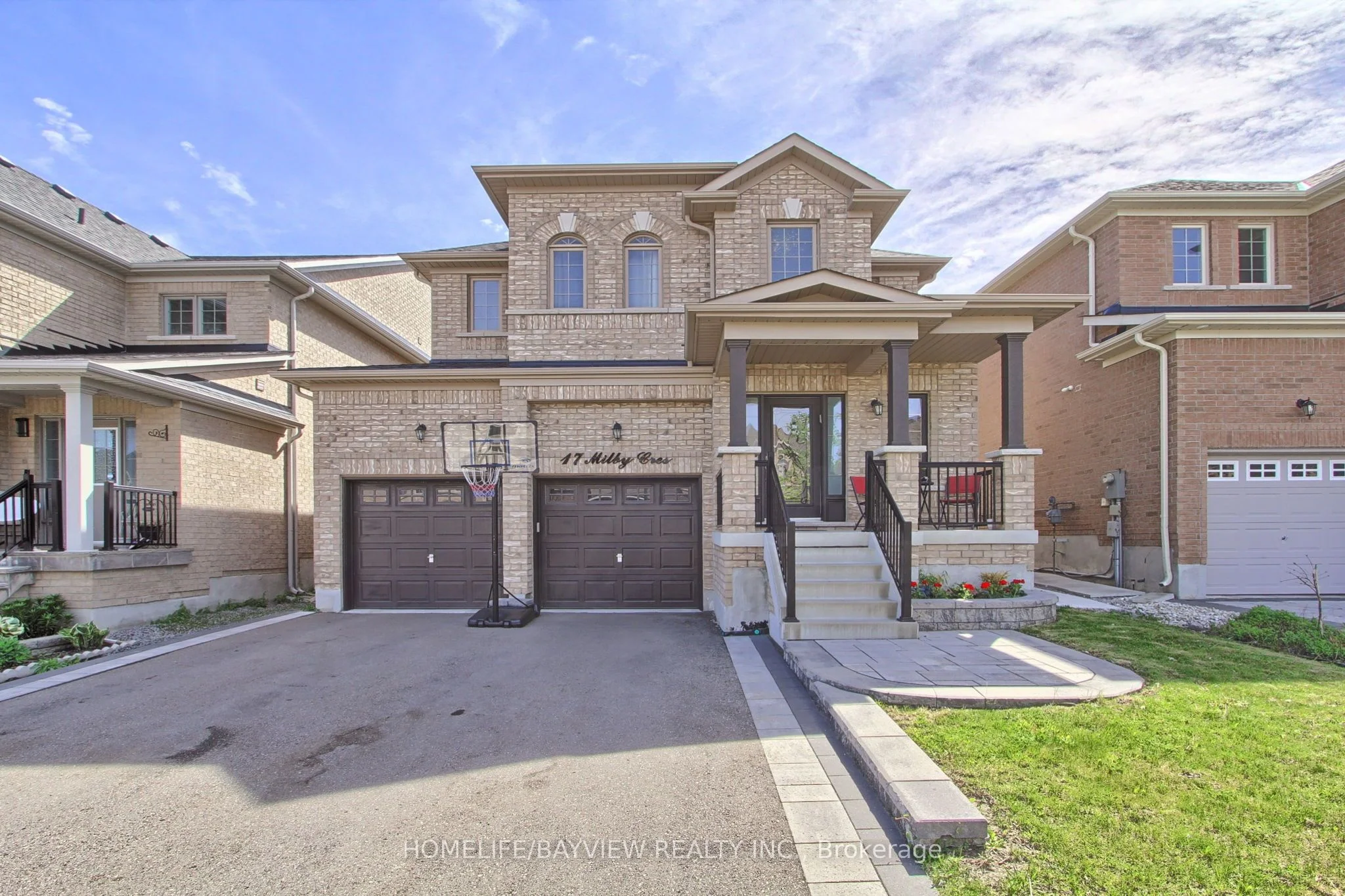 17 Milby Crescent, Bradford West Gwillimbury, ON L3Z 0X9
