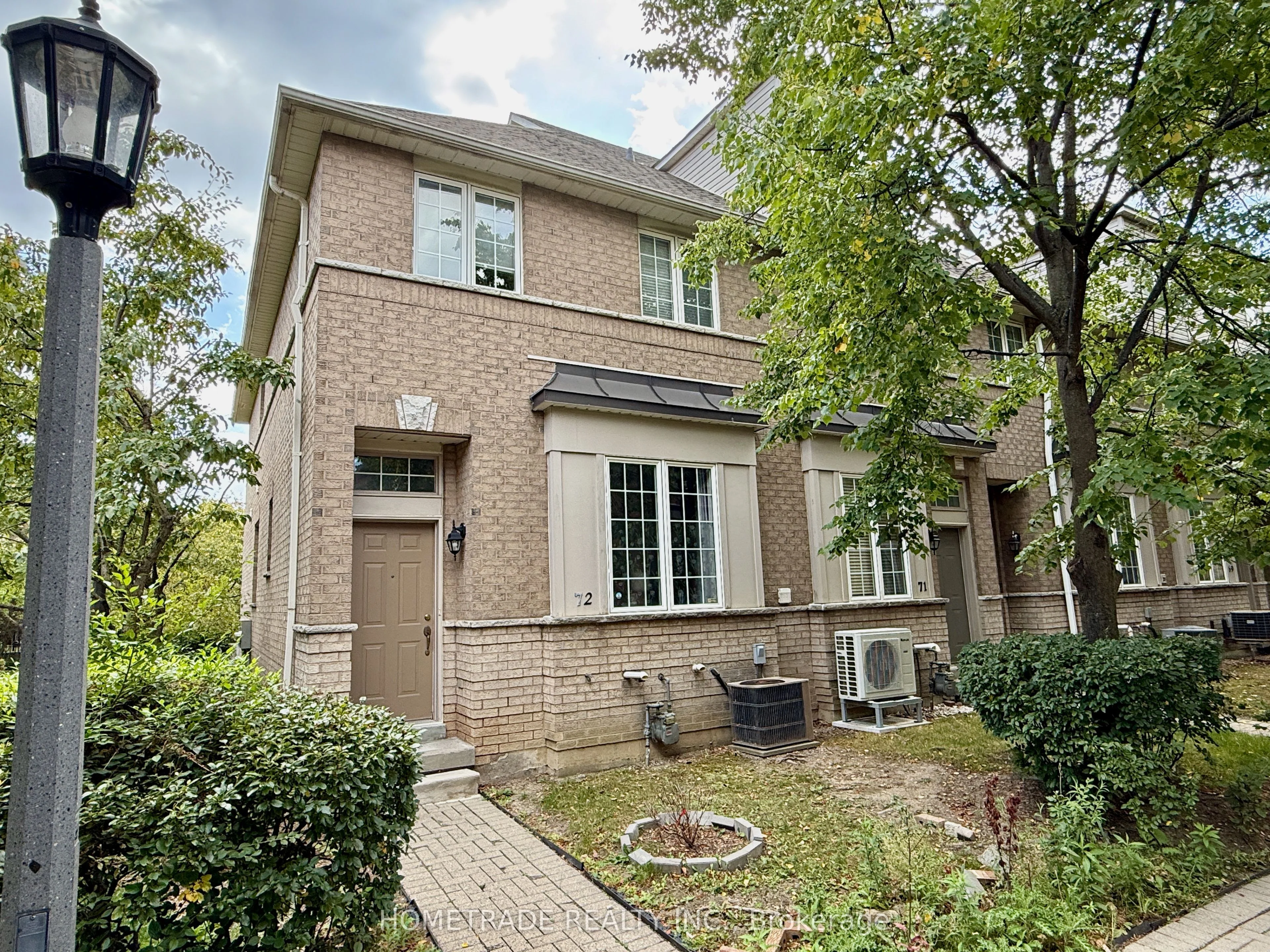 23 Observatory Lane 72, Richmond Hill, On L4c 0m7
