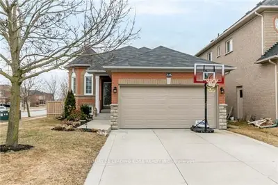 Detached in Newmarket