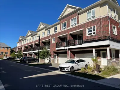 Att/Row/Townhouse in Markham