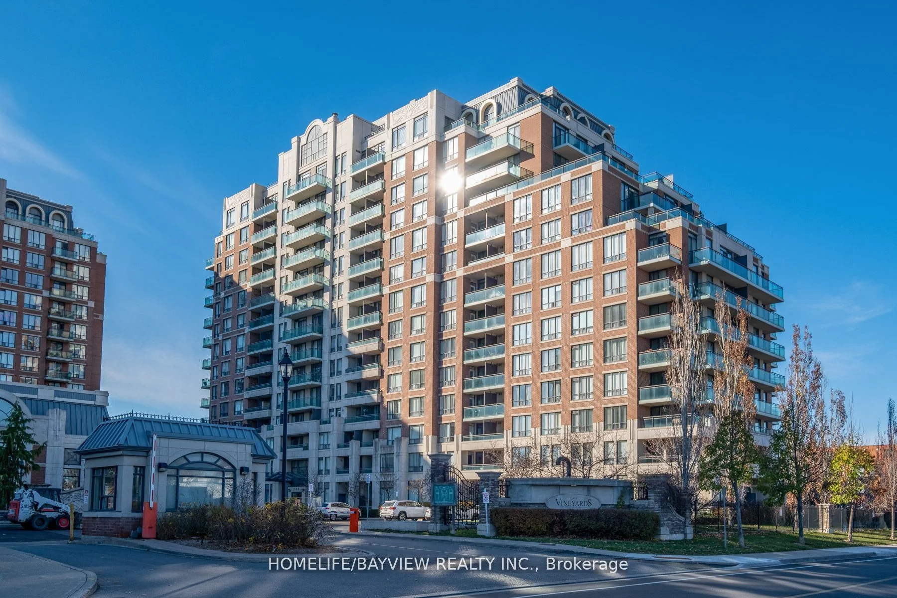 350 Red Maple Road Ph01, Richmond Hill, ON L4C 0T5
