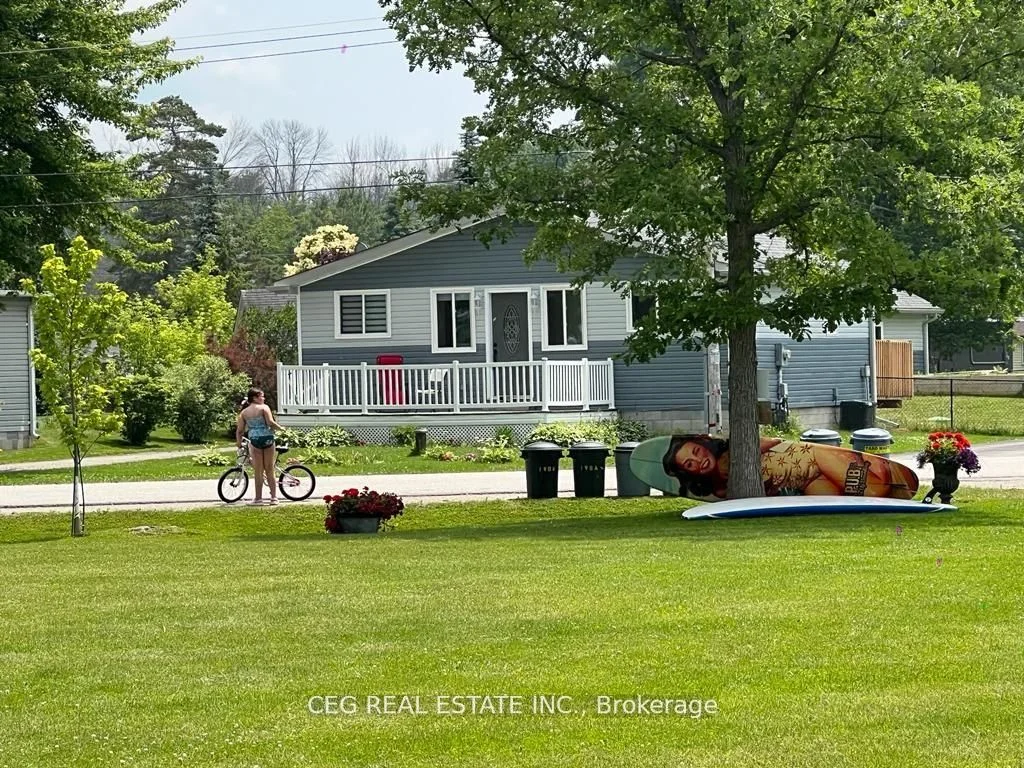 155 Woodfield Drive, Georgina, ON L0E 1N0