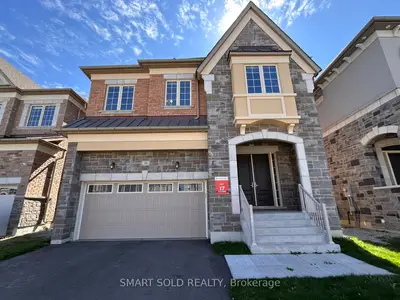 Detached in Richmond Hill
