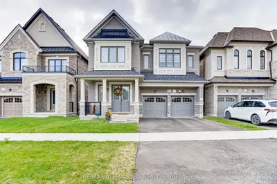 Detached in Richmond Hill