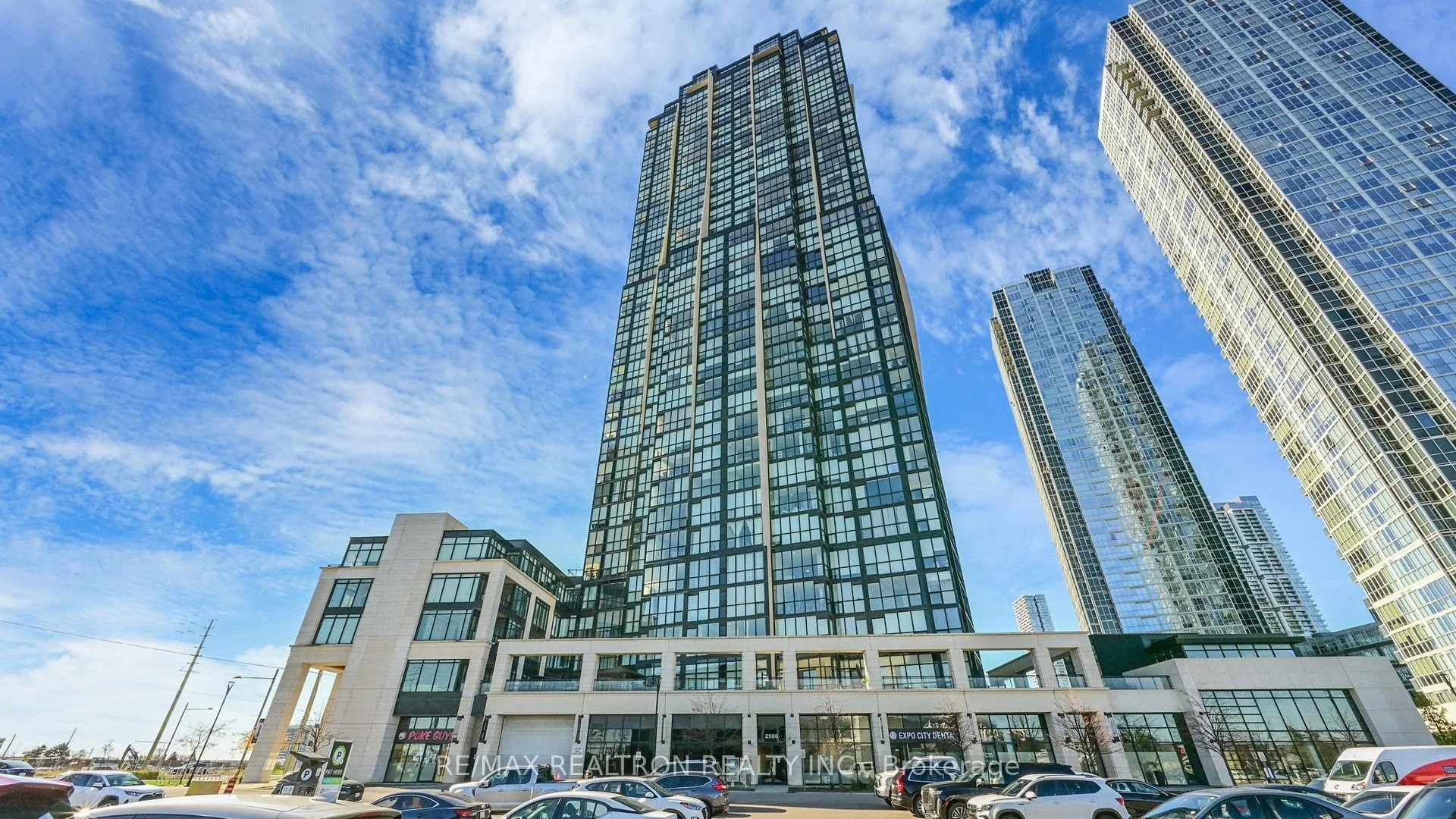 Condo Apartment in Vaughan