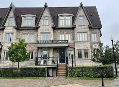 Condo Townhouse in Markham