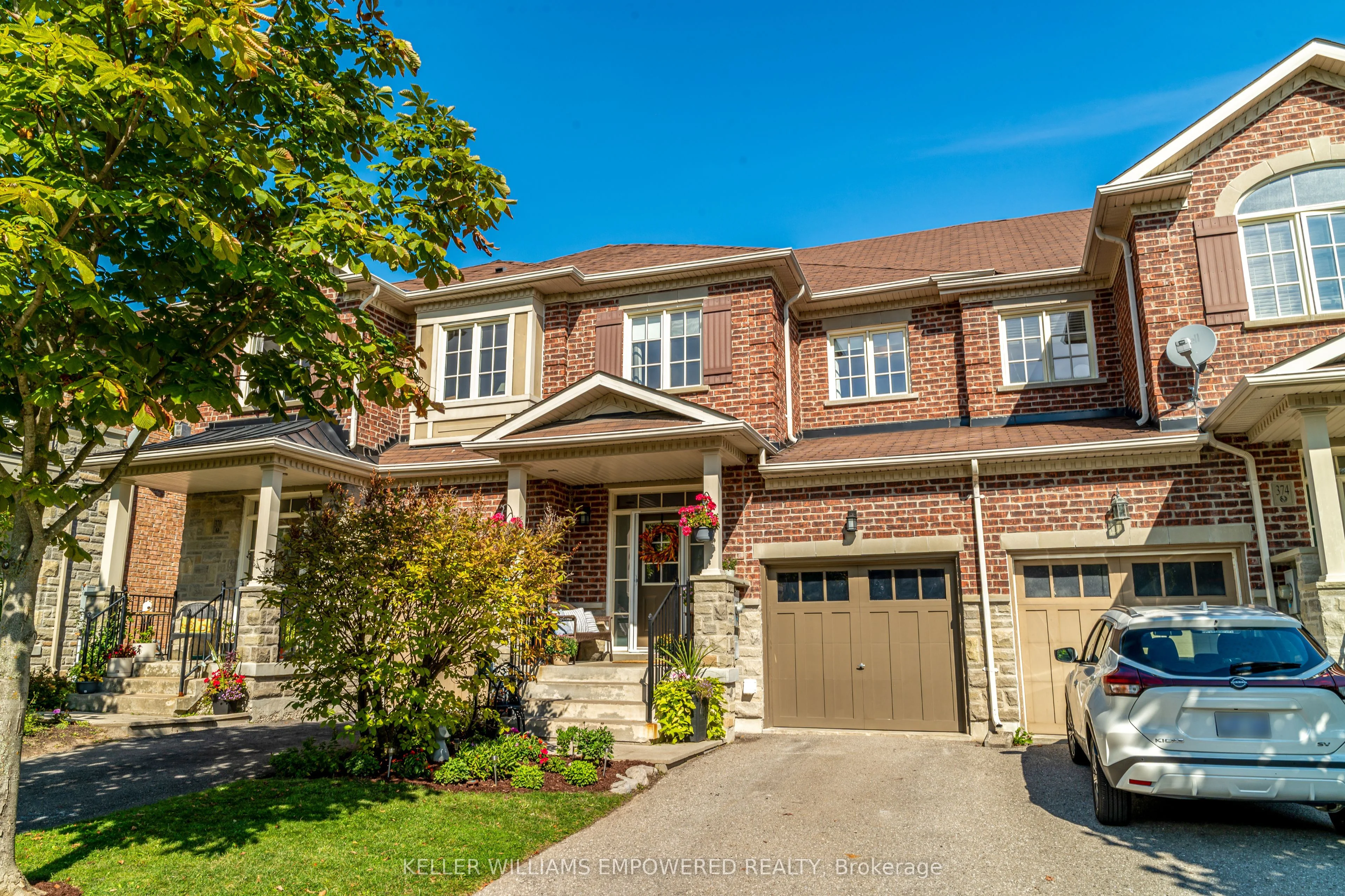 372 William Dunn Crescent, Newmarket, ON L3X 3L3