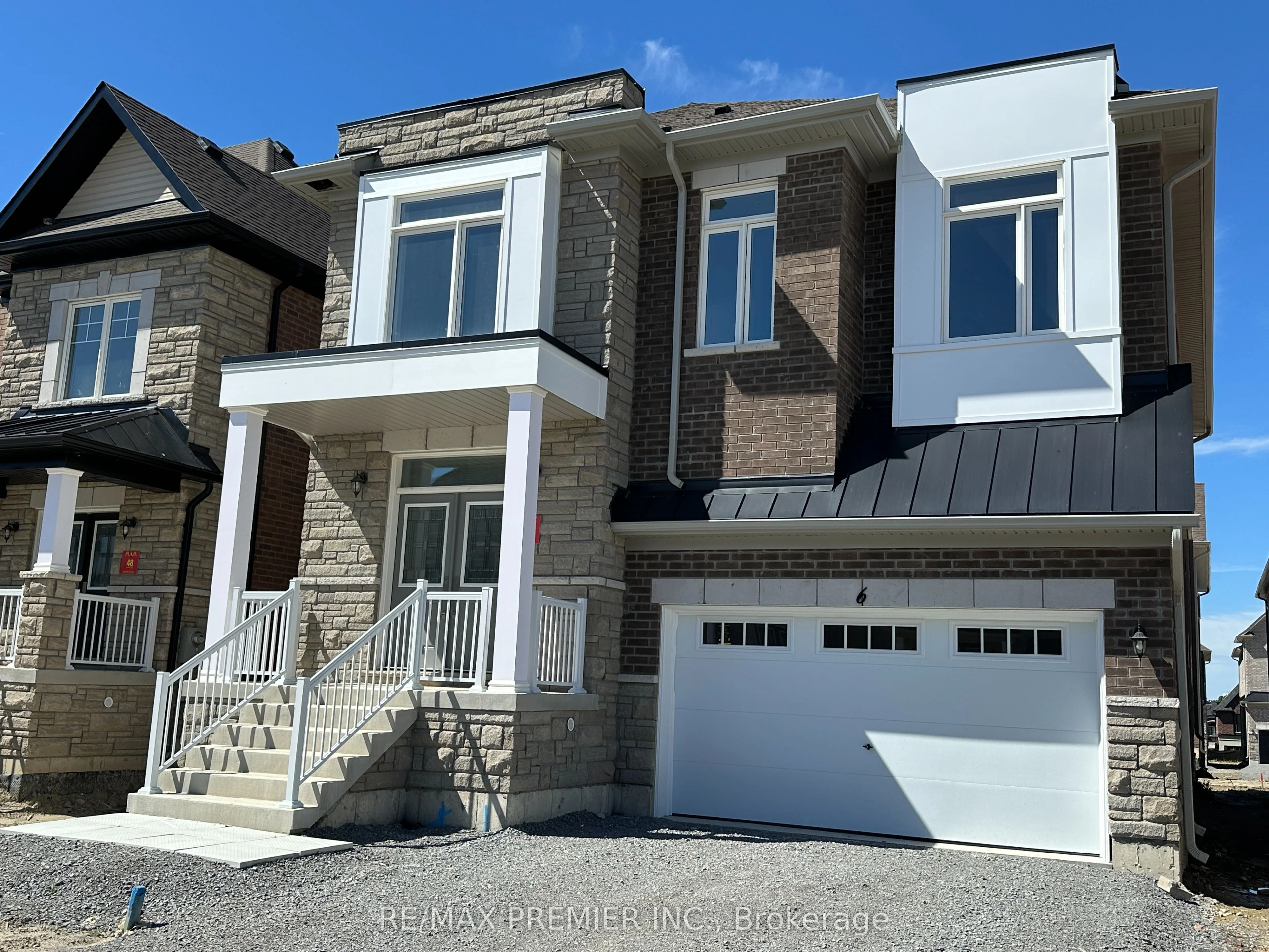 6 La Reine Avenue, Richmond Hill, ON L4E 1N7