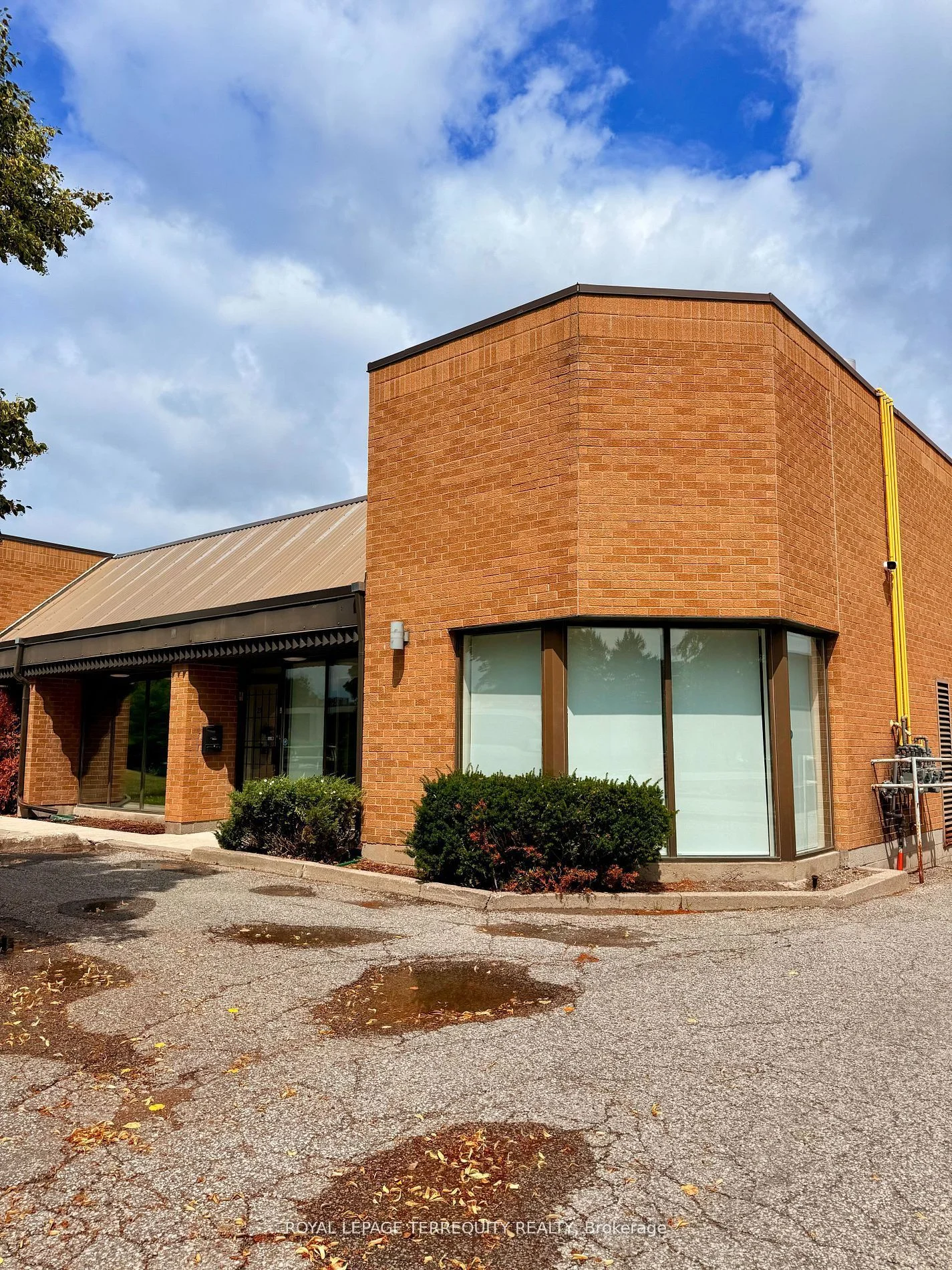 95 West Beaver Creek Road 21, Richmond Hill, On L4b 1h8