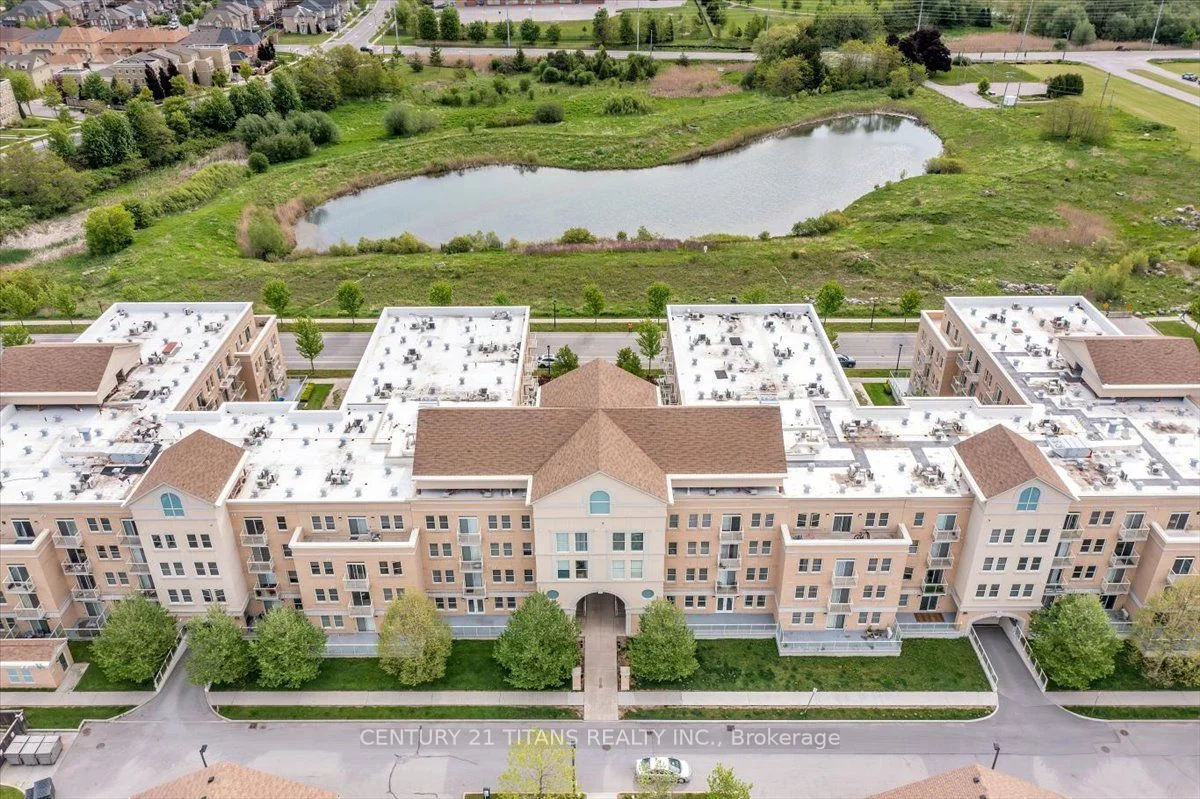 Condo Apartment in Markham
