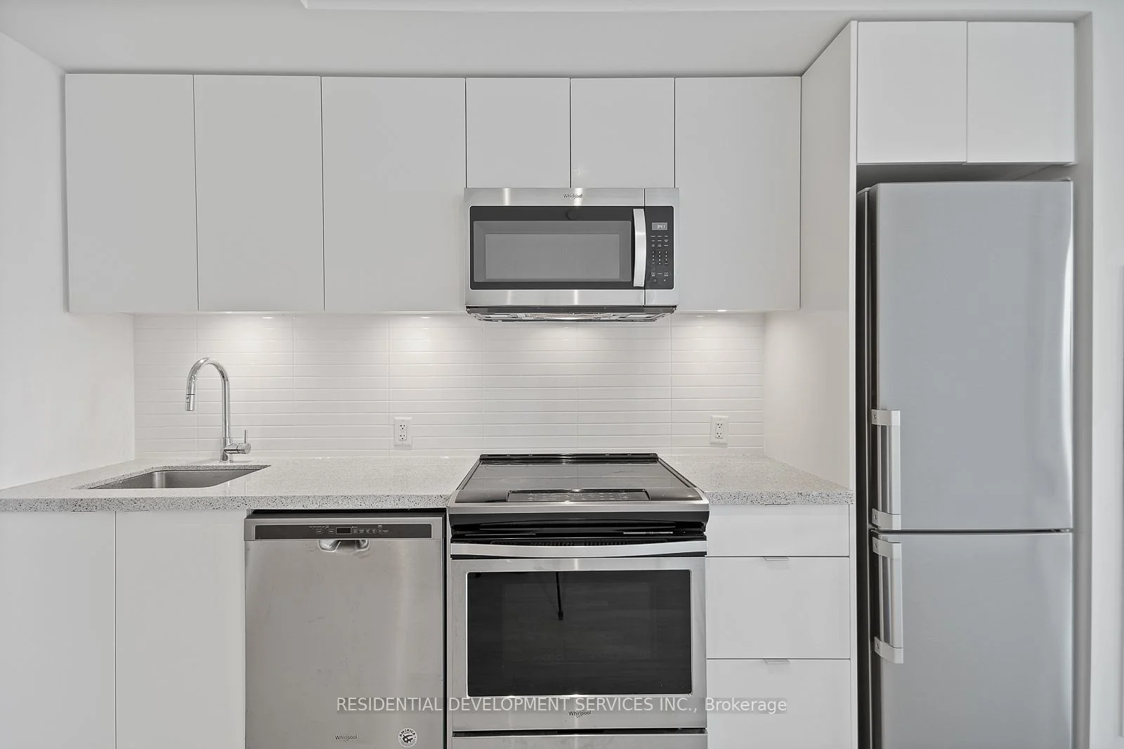 8868 Yonge Street 215e, Richmond Hill, On L4c 0t4