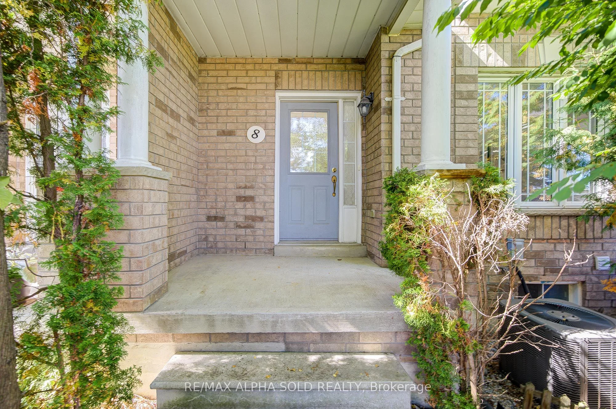 8 Forestwood Street, Richmond Hill, ON L4S 2K3
