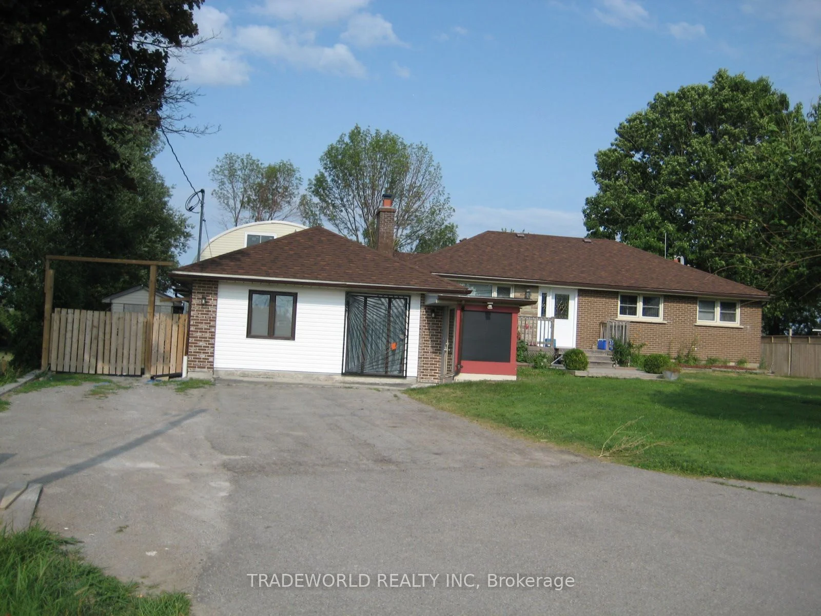23497 Woodbine Avenue 2, Georgina, ON L4P 0L5