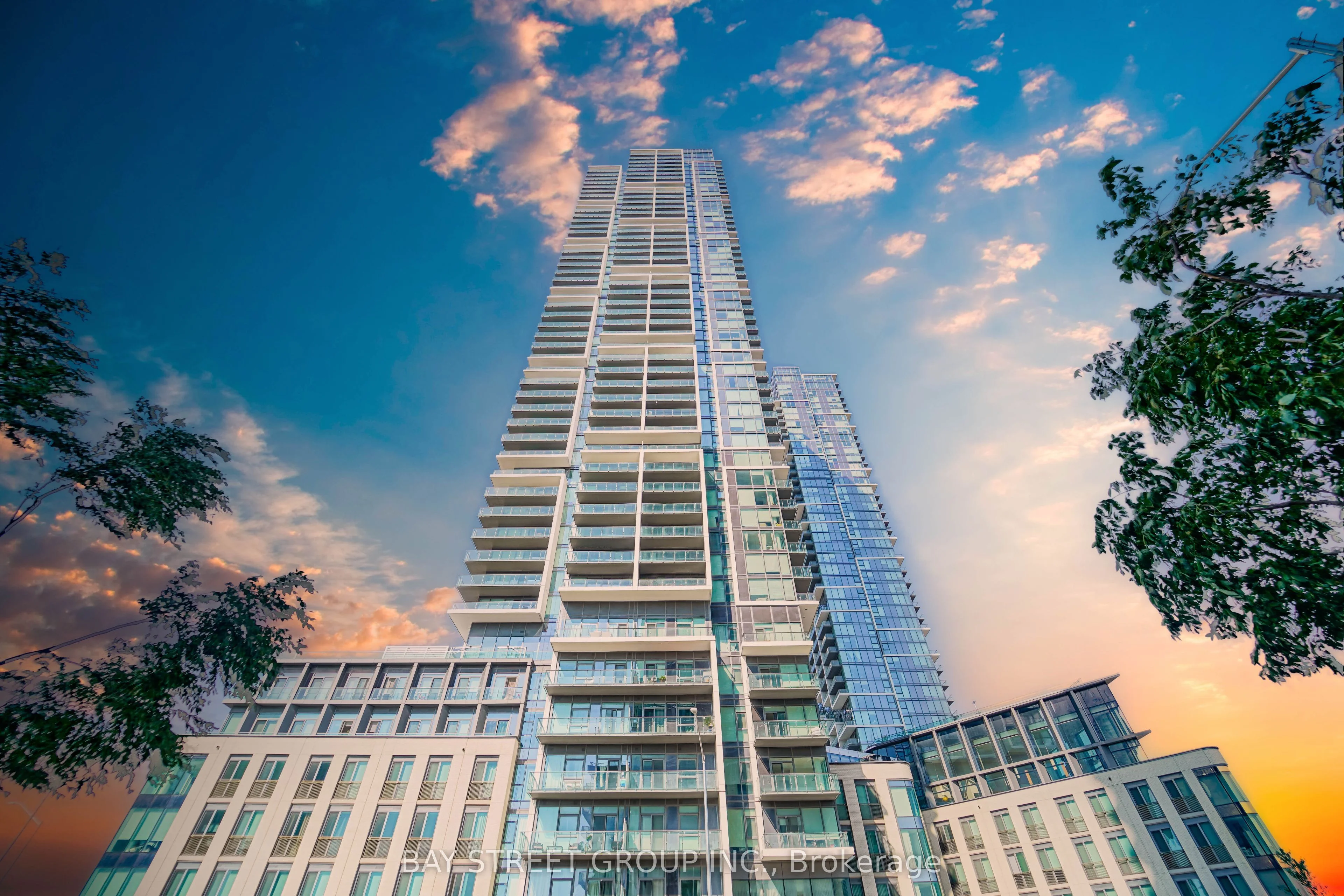 7890 Jane Street 4203, Vaughan, ON L4K 0K9