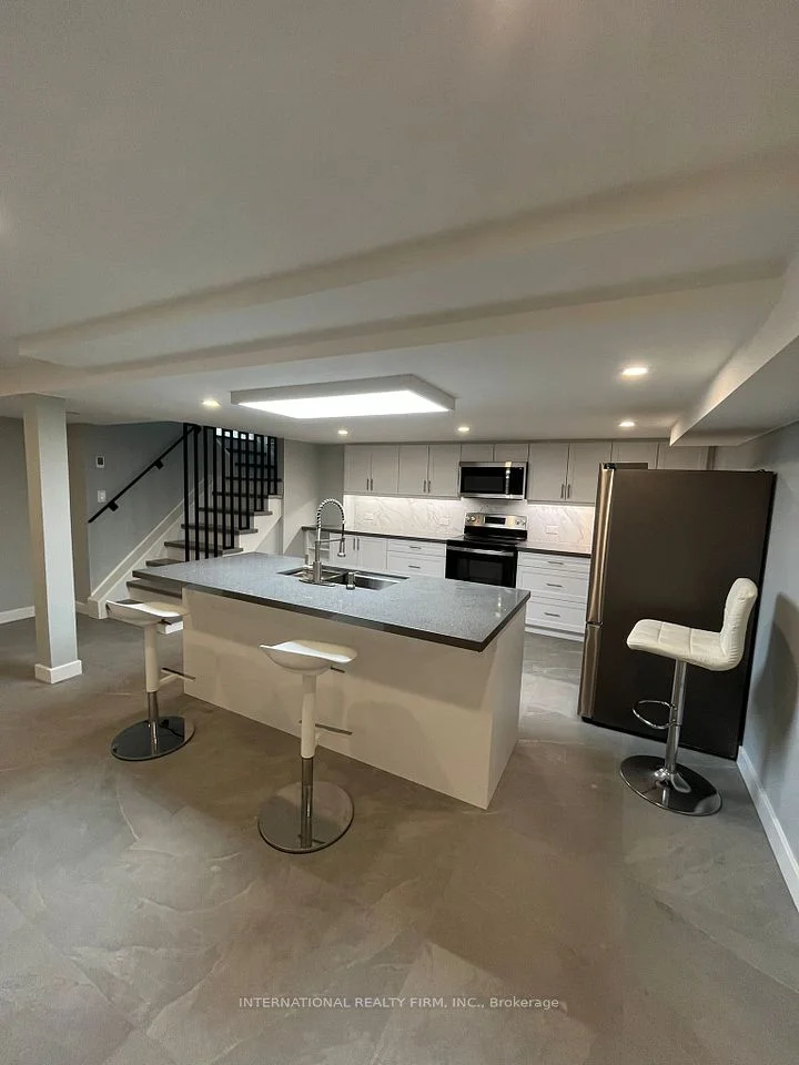 188 Mccaffrey Drive basement, Newmarket, ON L3X 1J9