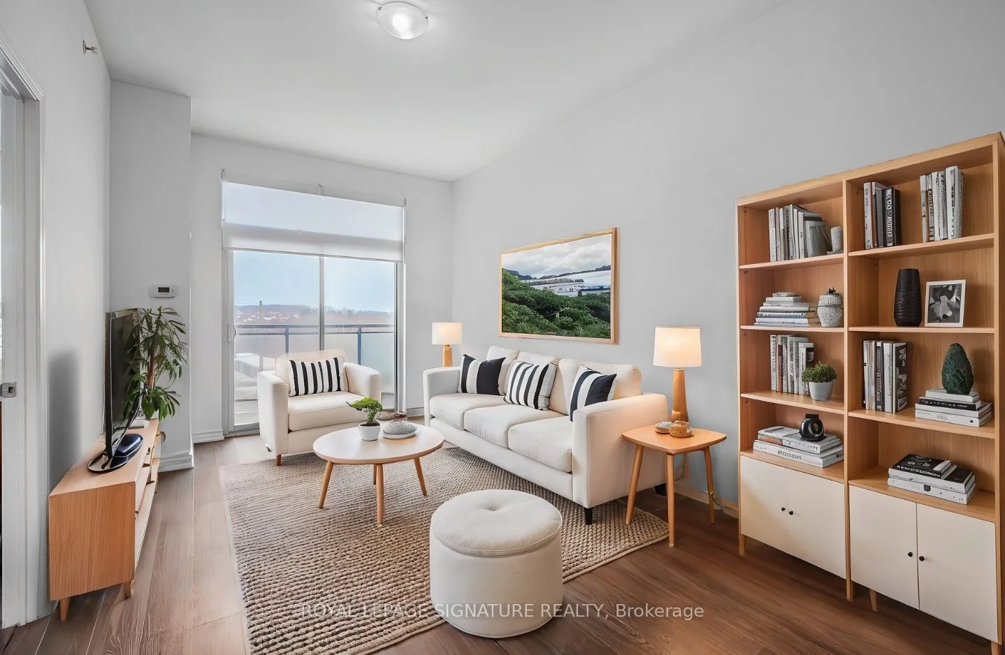 11611 Yonge Street 620, Richmond Hill, ON L4E 1G2