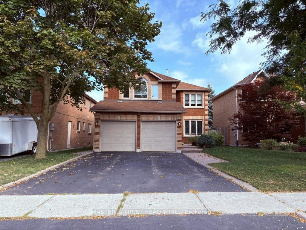 849 Hollander Road, Newmarket, On L3y 8h4