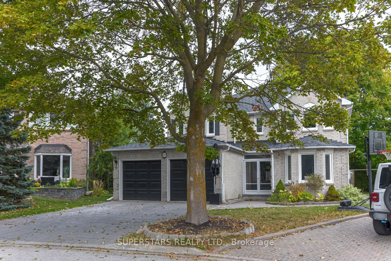 26 Tollbar Court, Richmond Hill, ON L4C 9J3