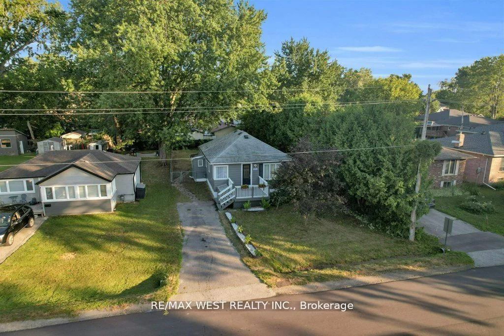 275 Pine Beach Drive, Georgina, ON L4P 2V7
