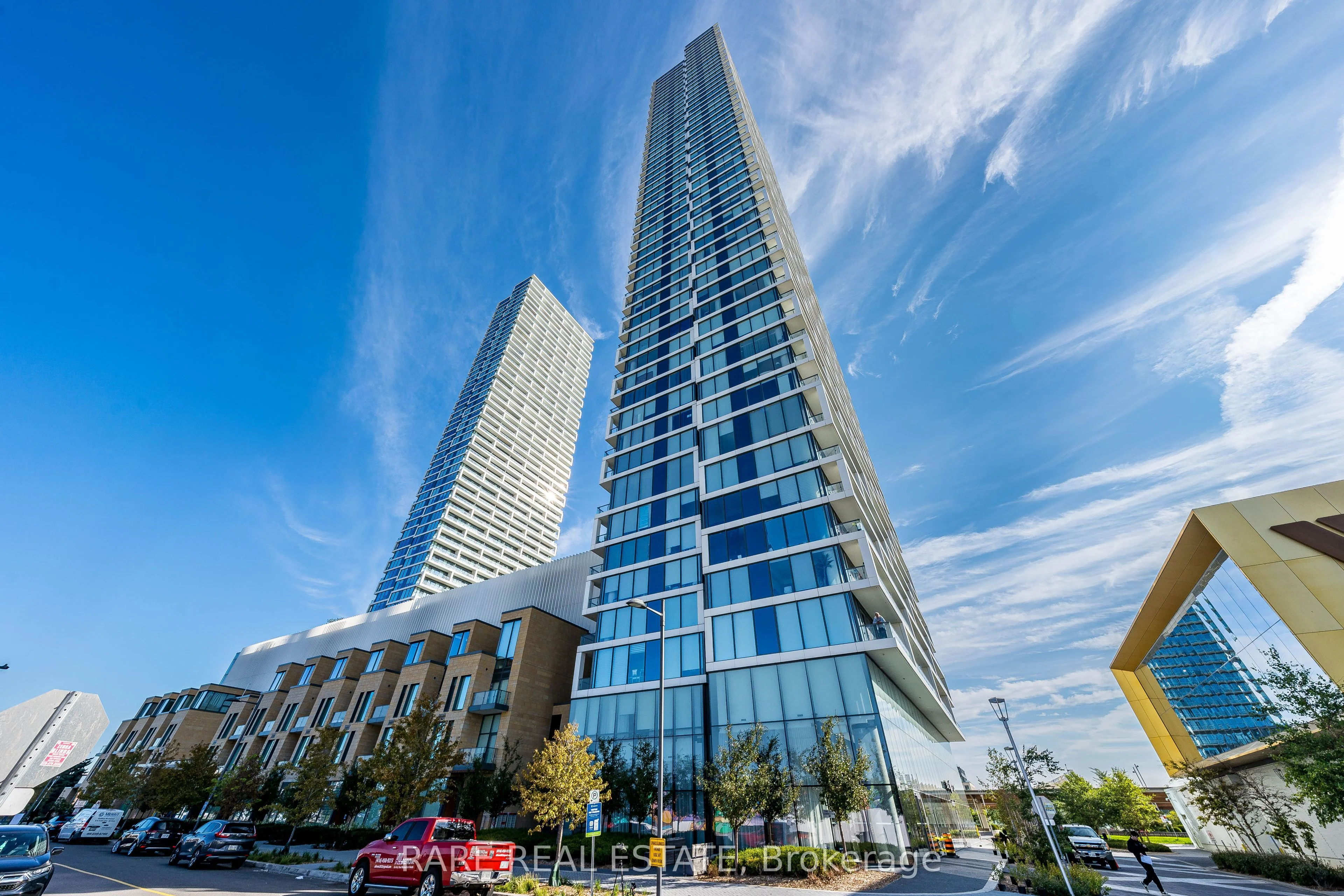 Condo Apartment in Vaughan