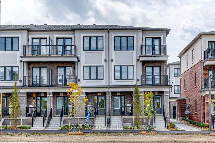 Condo Townhouse in Richmond Hill