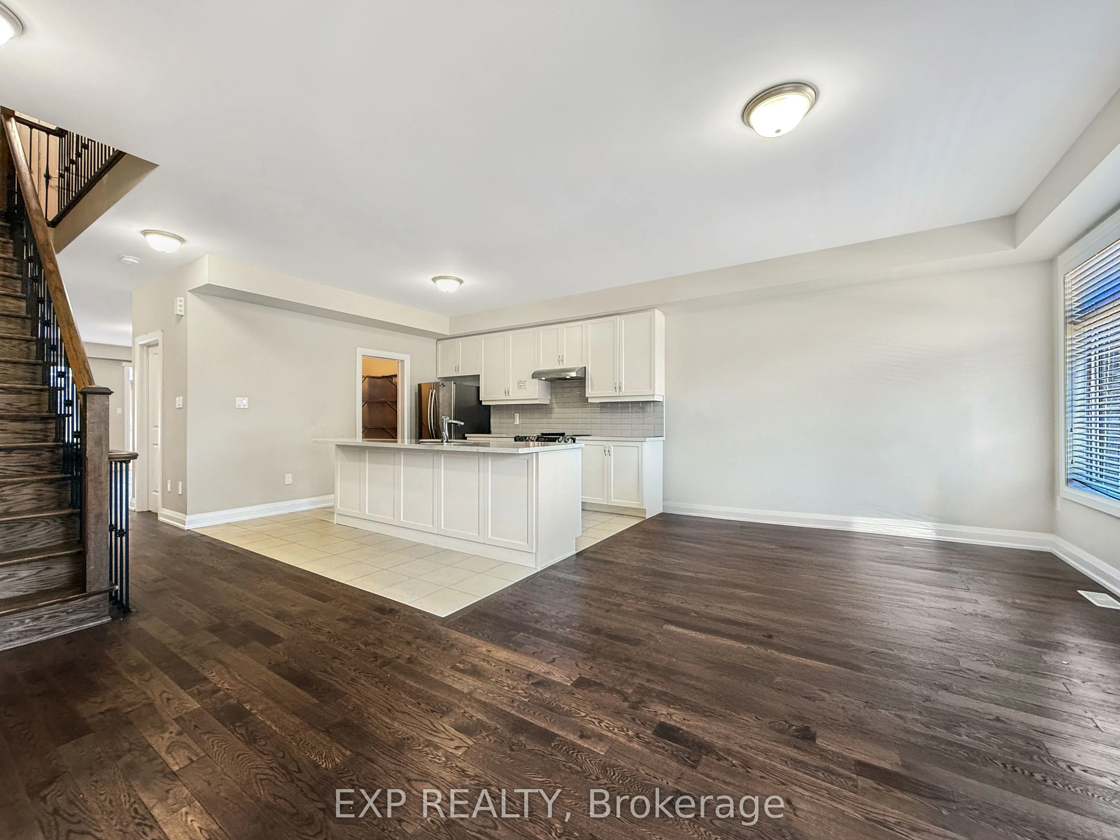 923 Isaac Phillips Way Road Upper, Newmarket, ON L3X 2Y8