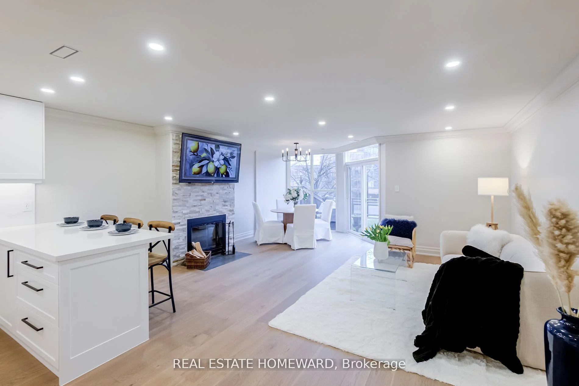 Condo Townhouse in Vaughan