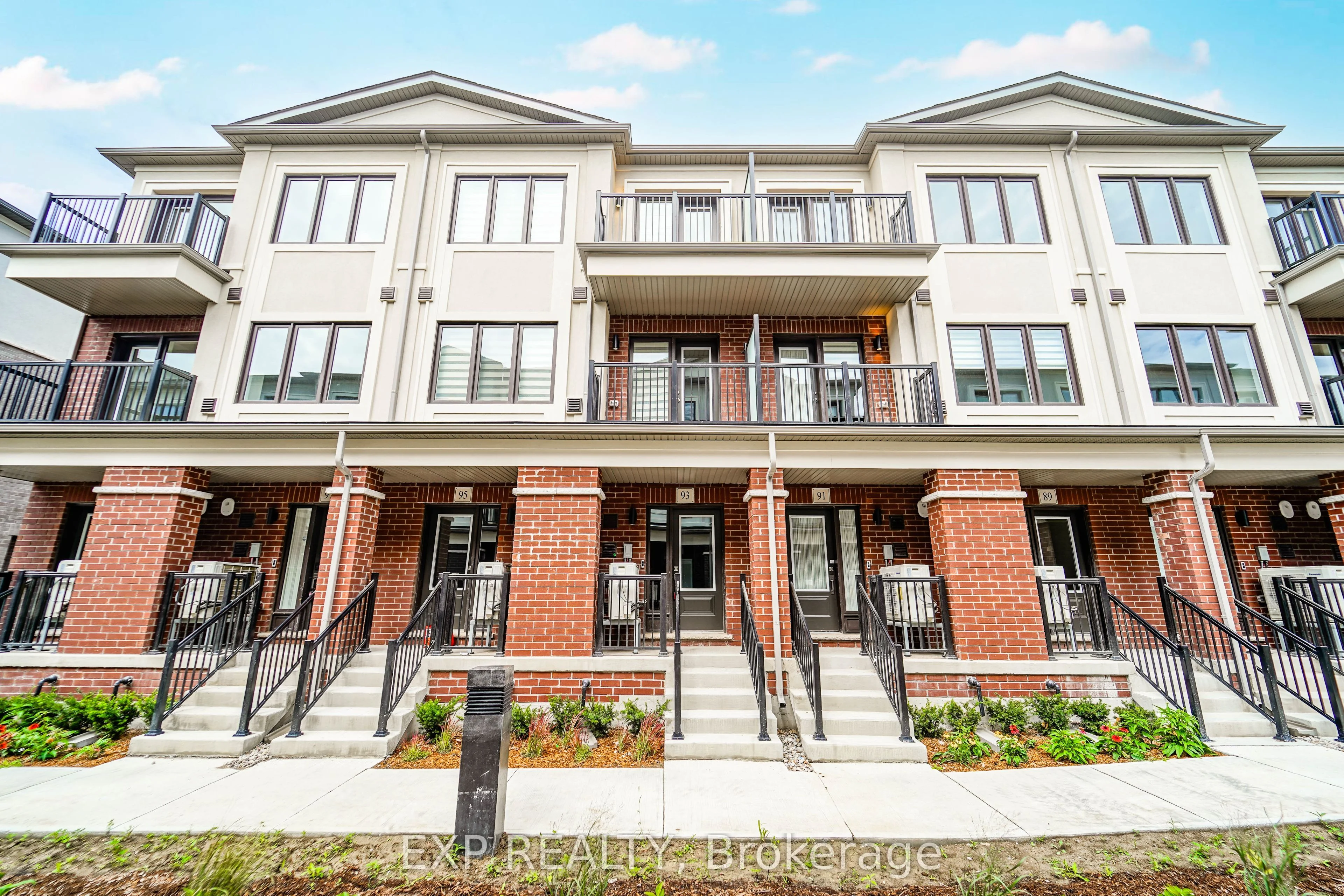 93 Matawin Lane, Richmond Hill, ON L4B 0H8