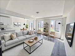 84 Kenneth Rogers Crescent, East Gwillimbury, On L0g 1r0