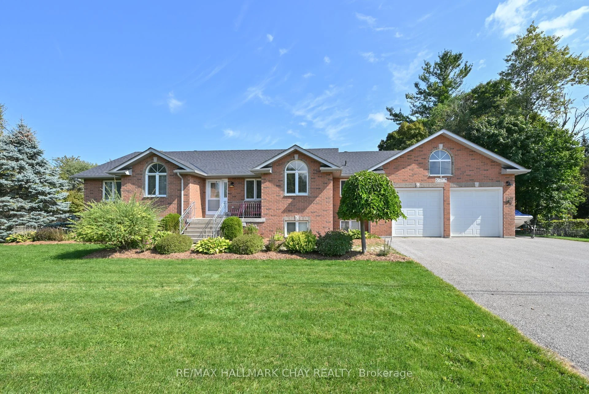 29 Wales Avenue N, Adjala-Tosorontio, ON L0M 1J0