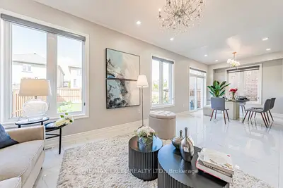 Detached in Bradford West Gwillimbury