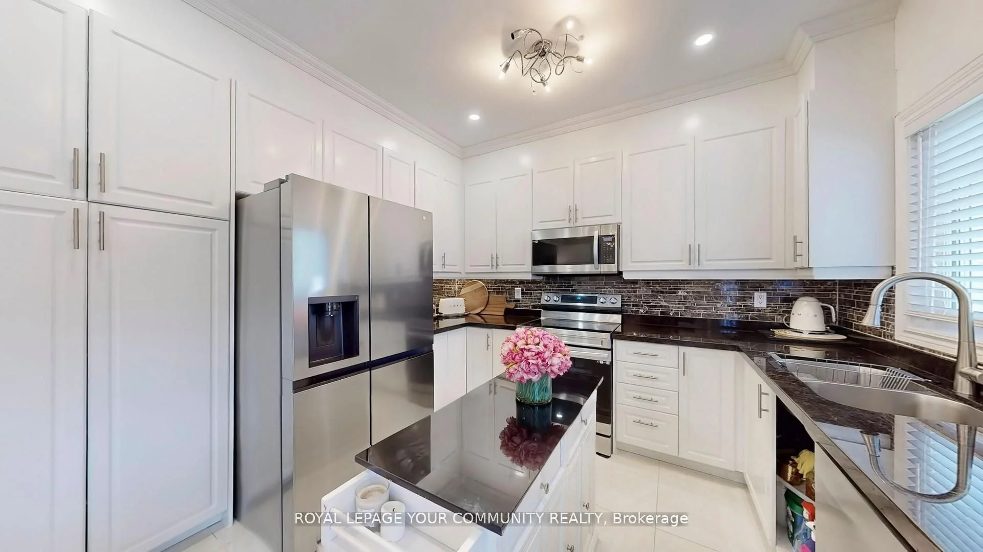 172 Humberland Drive, Richmond Hill, ON L4E 3S9