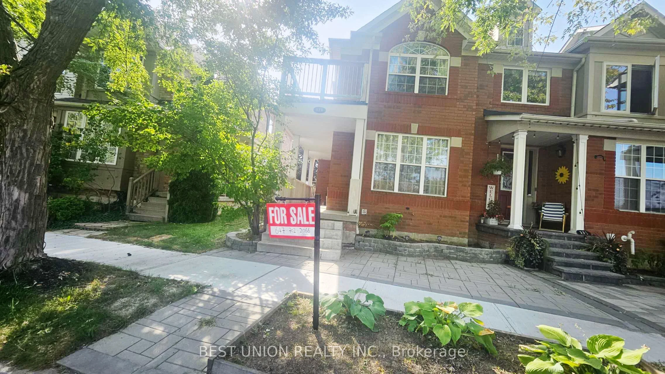 Att/Row/Townhouse in Markham