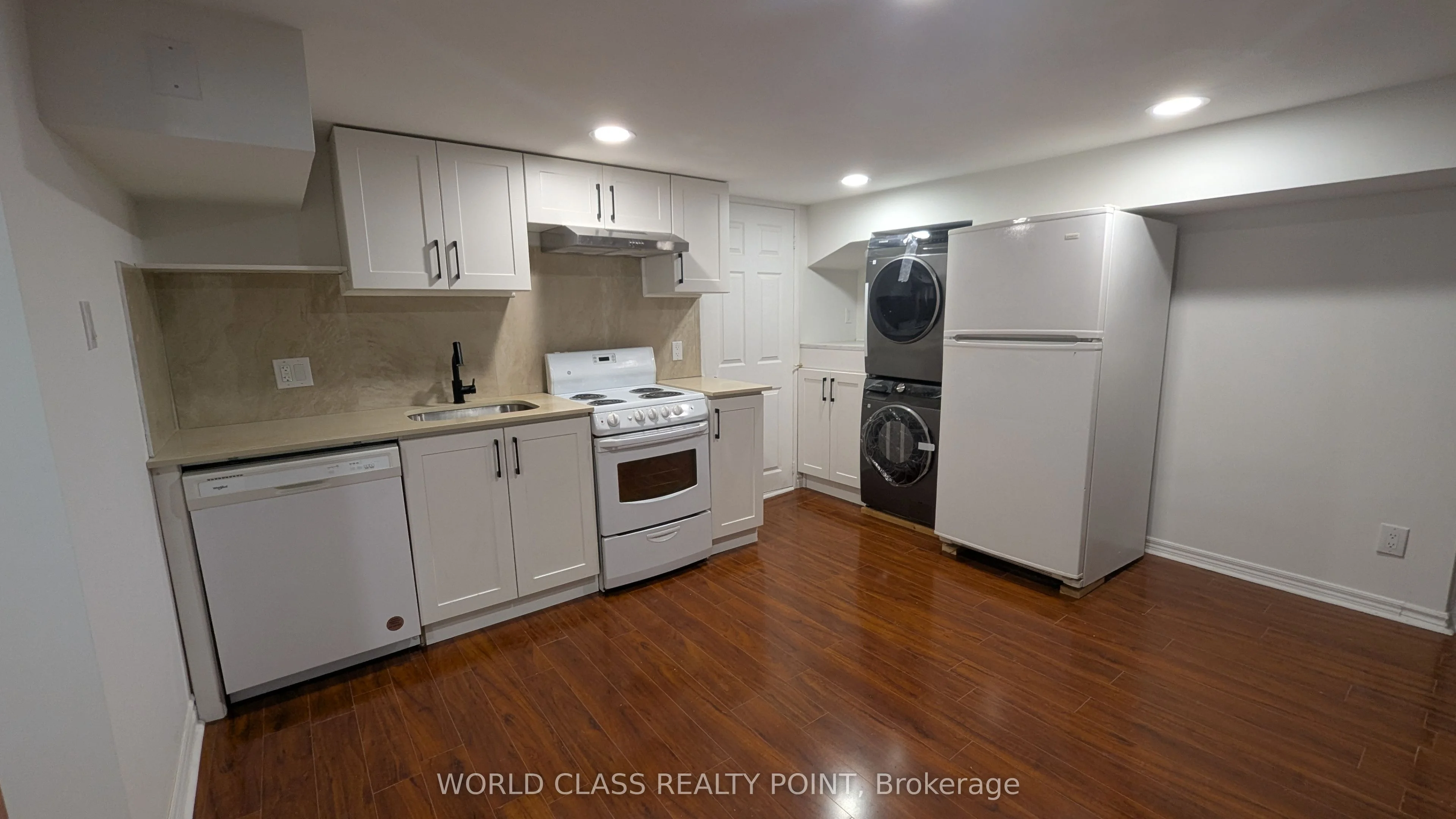 230 Alsace Road, Richmond Hill, On L4c 2w8