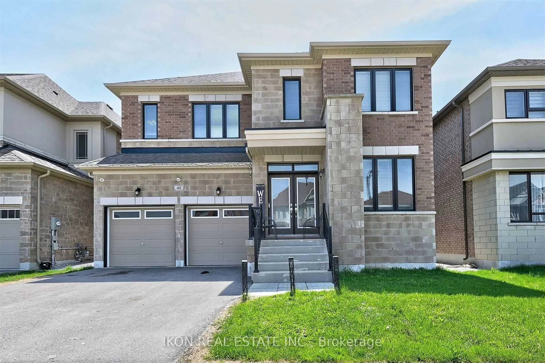 49 Walter English Drive, East Gwillimbury, ON L9N 0R8