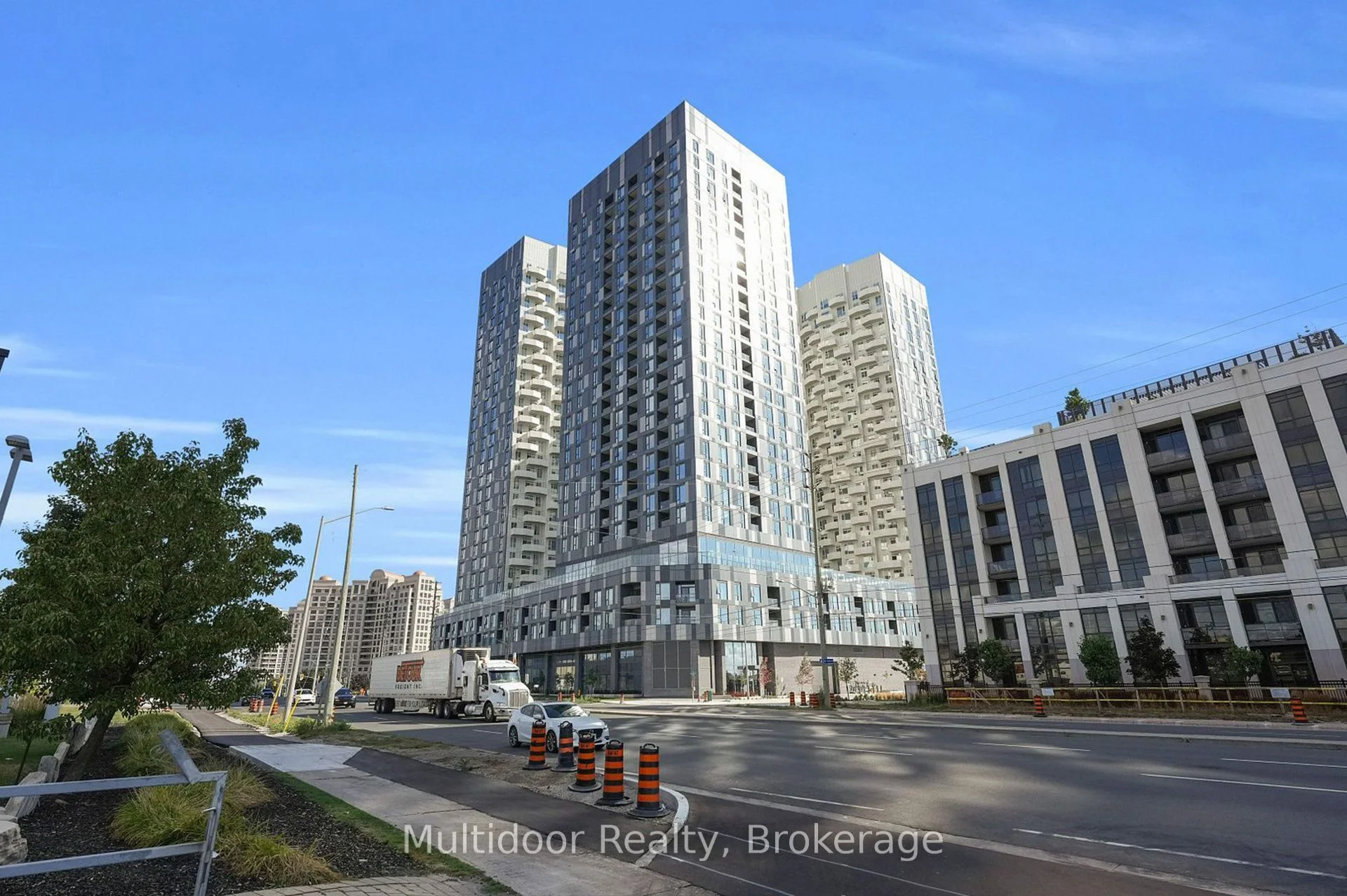 10 Abeja Street 2417, Vaughan, ON L4K 0R4