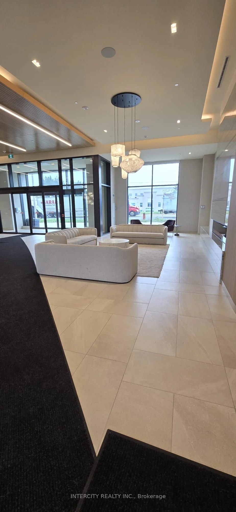 8960 Jane Street 1118, Vaughan, ON L4K 2M9