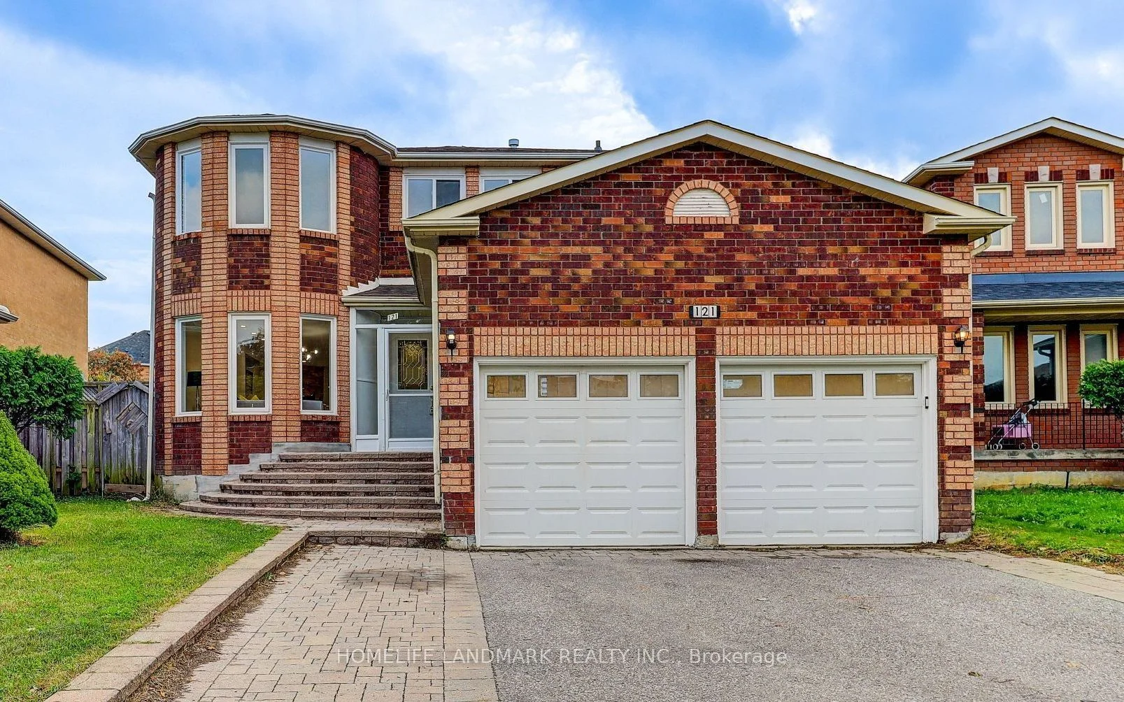 121 Bernard Avenue, Richmond Hill, ON L4C 9Z5