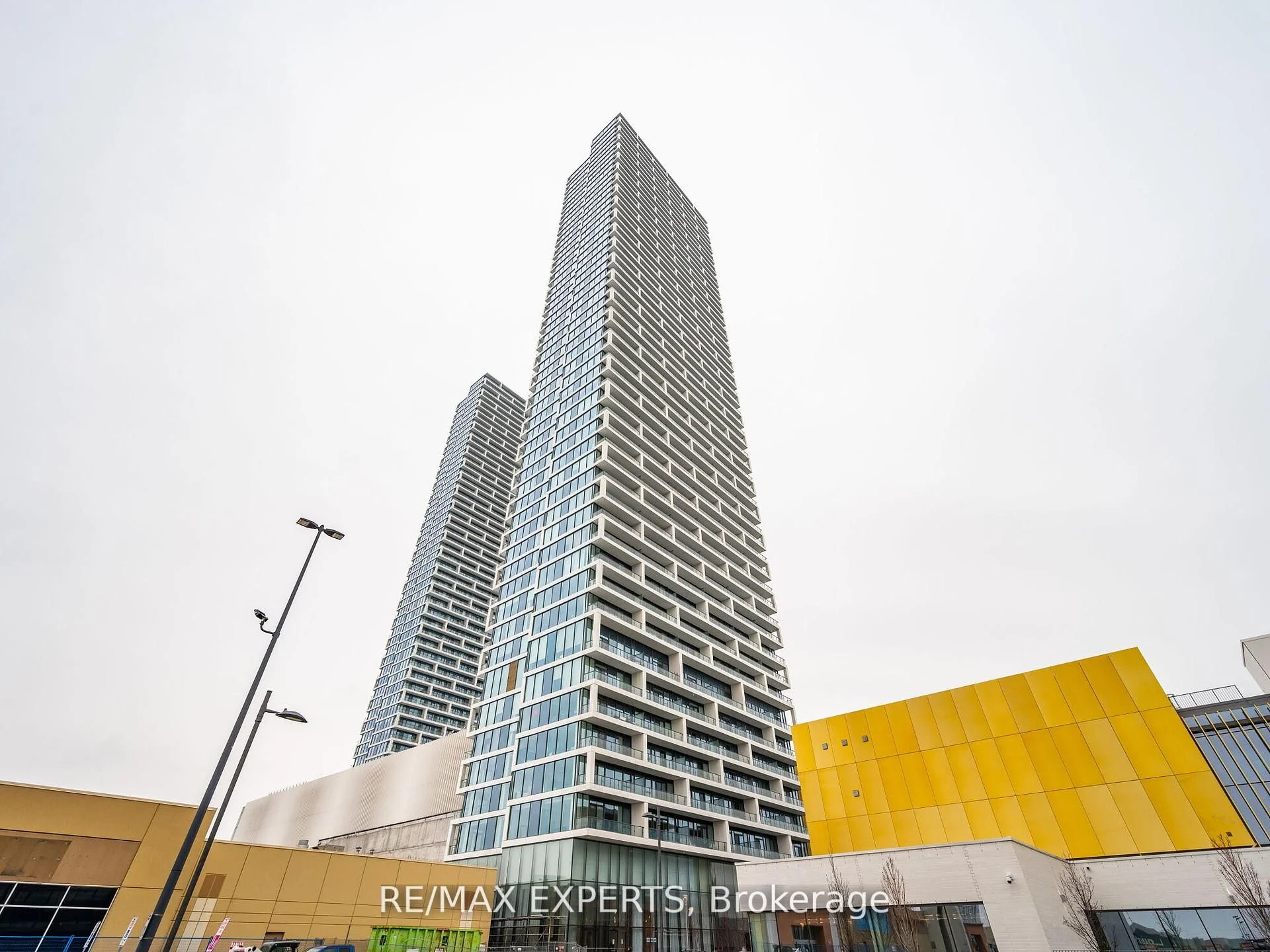 5 Buttermill Avenue 3505, Vaughan, ON L4K 0J5