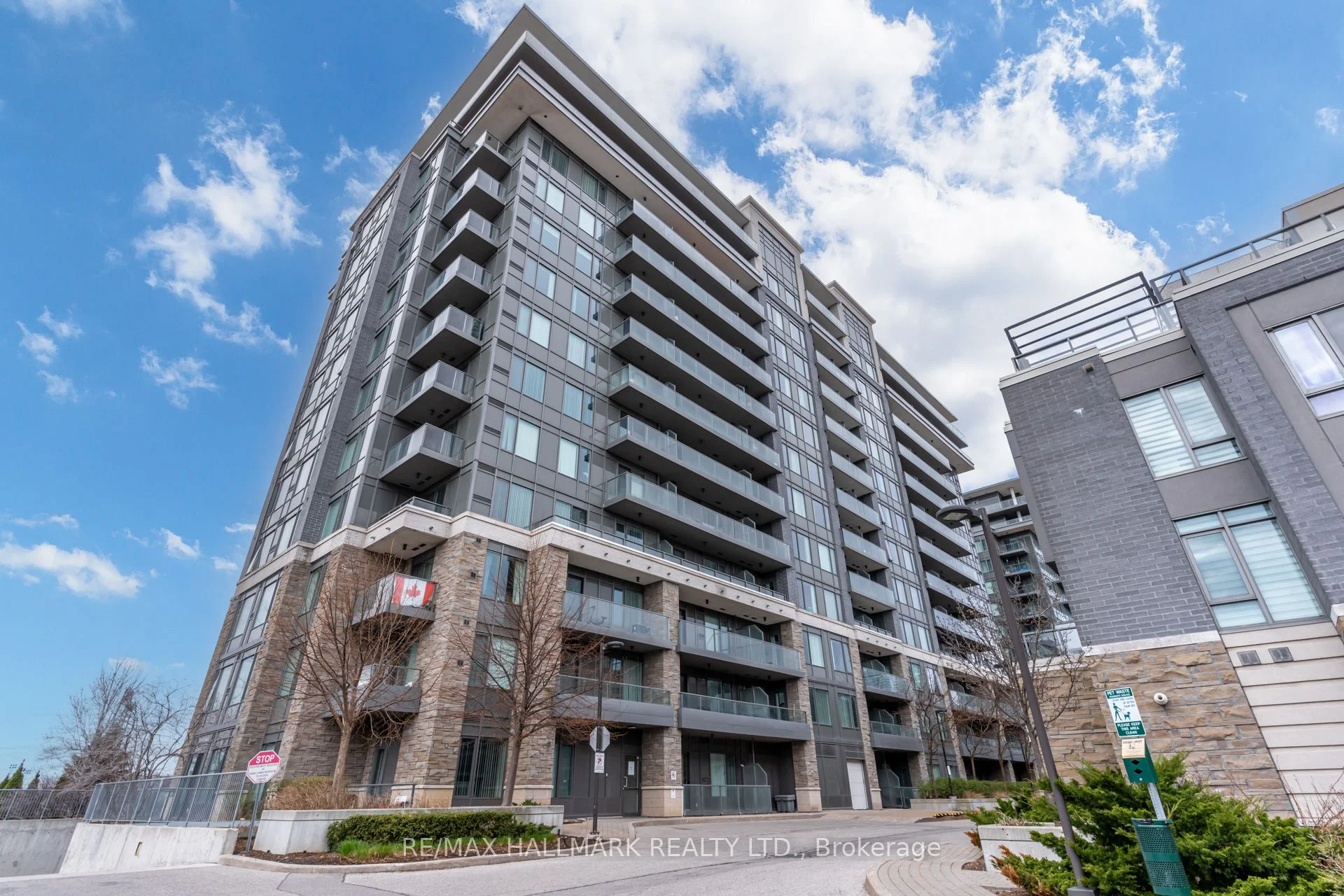 325 South Park Road Rg15, Markham, ON L3T 0B8