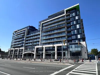 Condo Apartment in Vaughan