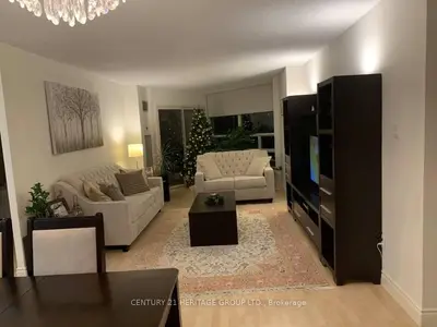 Condo Apartment in Markham