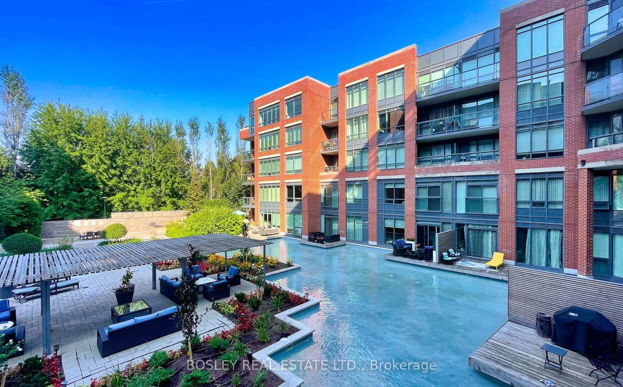 7608 Yonge Street 407, Vaughan, ON L4J 0J5