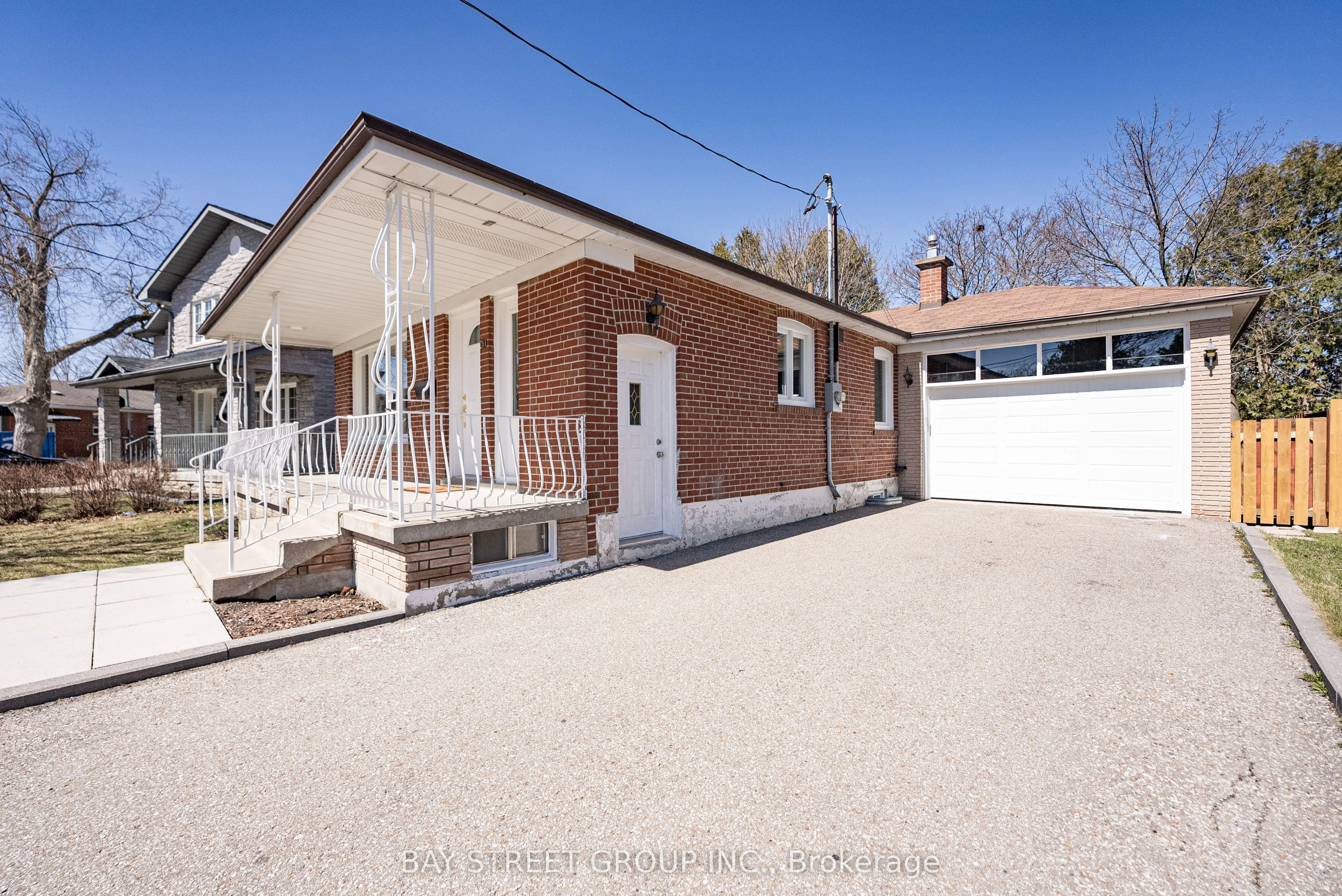 51 Rockport Crescent, Richmond Hill, On L4c 2l7