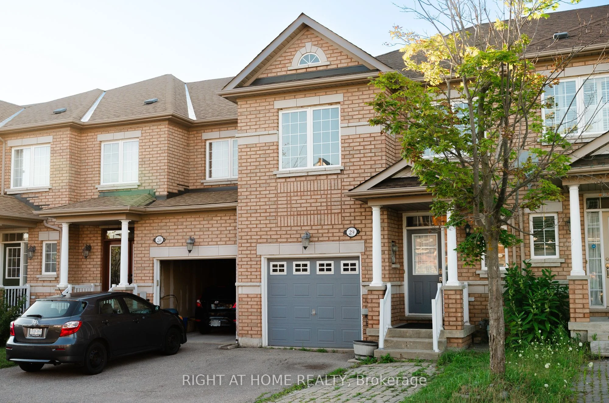 8 Townwood Drive 29, Richmond Hill, ON L4E 4X9