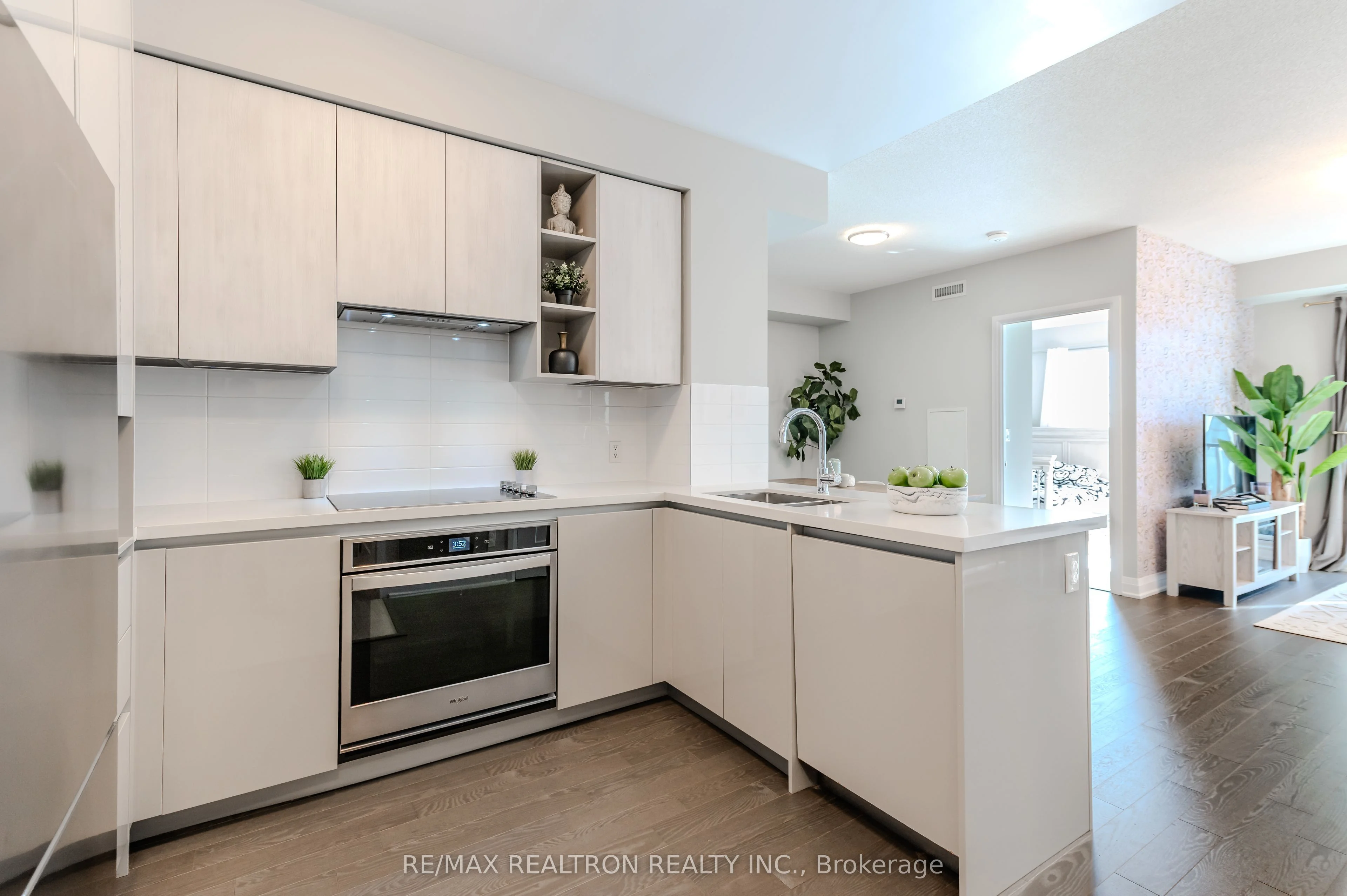 398 HIGHWAY 7 EAST 710, Richmond Hill, ON L4B 0G6